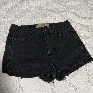 Black high rise Hollister shorts